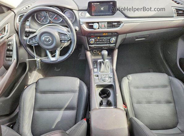 JM1GL1W56H1130241 2017 MAZDA 6 Red Vista del salpicadero