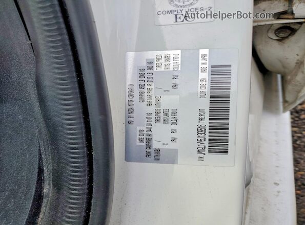 JM1GL1WY5J1309516 2018 MAZDA 6 White Engine compartment view