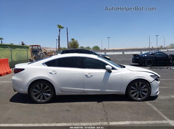 JM1GL1WY6J1334909 2018 MAZDA 6 White უკანა სალონის ხედი
