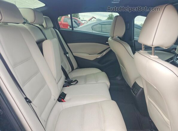 JM1GL1X52H1126671 2017 MAZDA 6 Blue Widok tylnych siedzeń