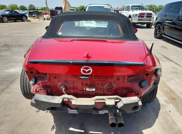 JM1NDAC75G0117639 2016 MAZDA MX-5 Red Rear view