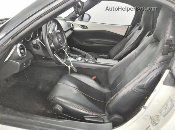 JM1NDAD70J0201857 2018 MAZDA MX-5 White Vista interior delantera
