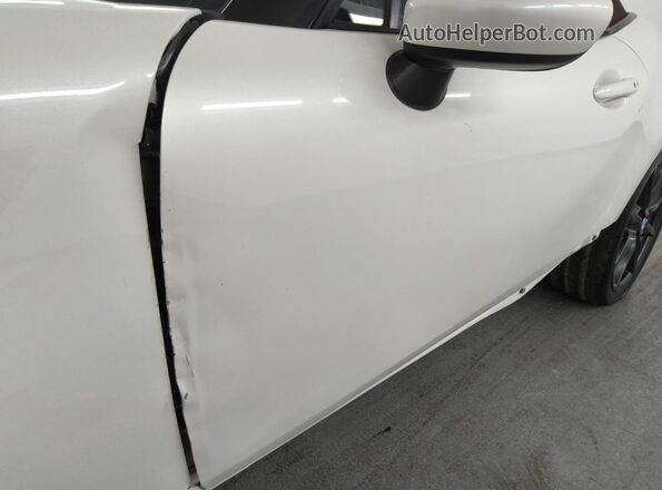 JM1NDAD70J0201857 2018 MAZDA MX-5 White 