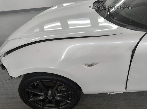 JM1NDAD70J0201857 2018 MAZDA MX-5 White 