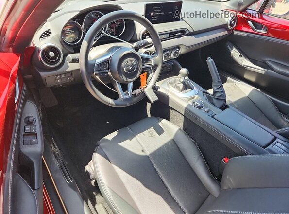 JM1NDAD75S0658813 2025 MAZDA MX-5 Red Widok deski rozdzielczej