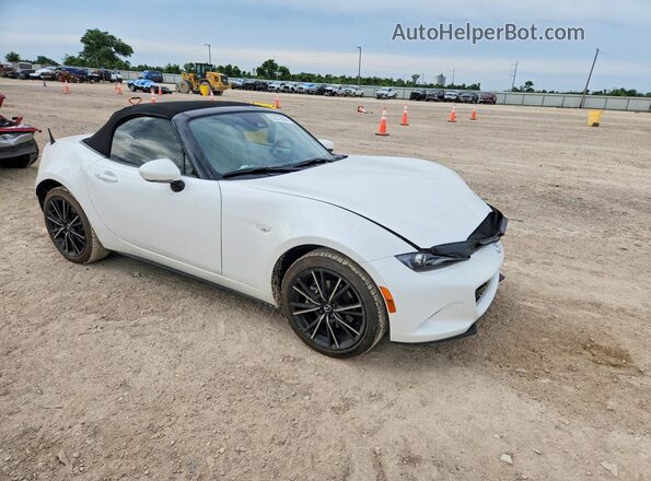 JM1NDAD75S0659010 2025 MAZDA MX-5 White Front right