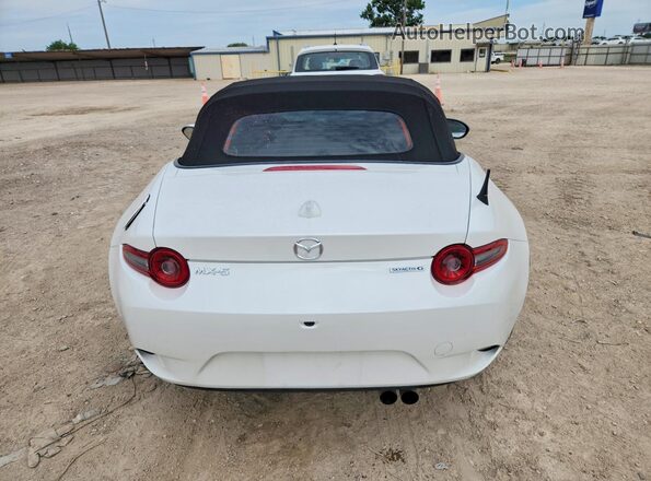 JM1NDAD75S0659010 2025 MAZDA MX-5 White Rear view