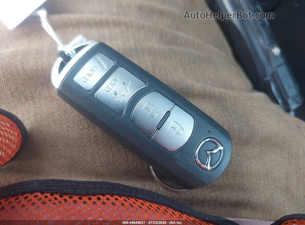 JM1NDAL74H0106200 2017 MAZDA MX-5 MIATA RF Gray Widok deski rozdzielczej