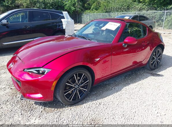 JM1NDAM71R0608940 2024 MAZDA MX-5 MIATA RF Red Առջևի ձախ երեք քառորդ տեսարան