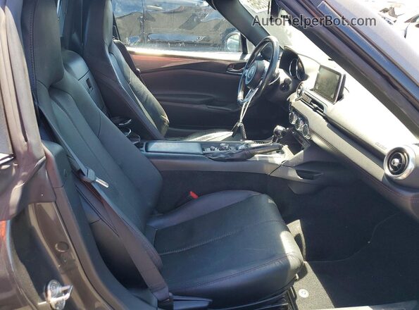 JM1NDAM73H0108714 2017 MAZDA MX-5 Gray Vista de los asientos traseros