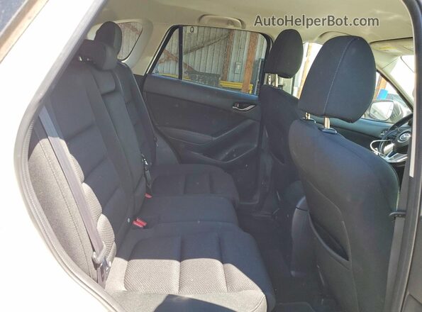 JM3KE2CY9G0689061 2016 MAZDA CX-5 White Հետևի նստատեղերի տեսք