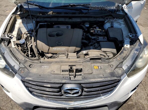 JM3KE2CY9G0689061 2016 MAZDA CX-5 White Սալոնի հետևի տեսք