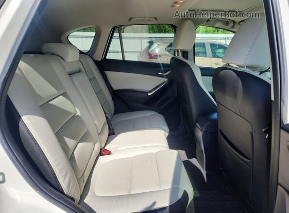 JM3KE2DY3G0826316 2016 MAZDA CX-5 White Вид задньої частини салону