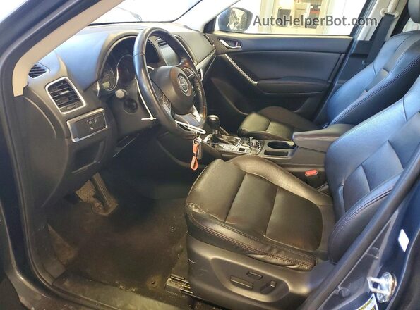 JM3KE2DY4G0683442 2016 MAZDA CX-5 Gray Front interior view
