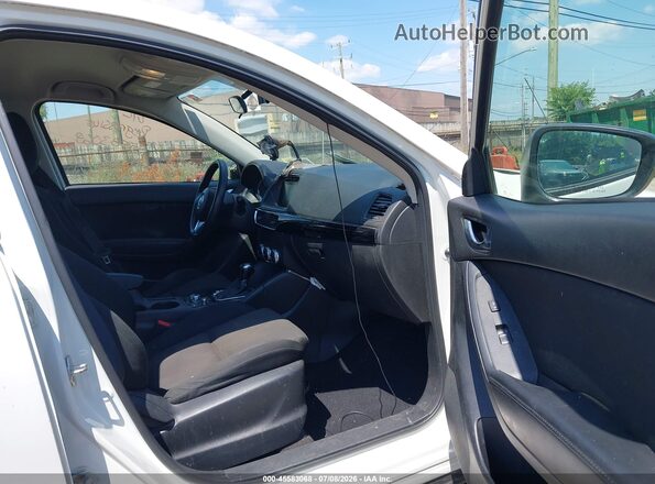 JM3KE4BY6G0891143 2016 MAZDA CX-5 White Front interior view