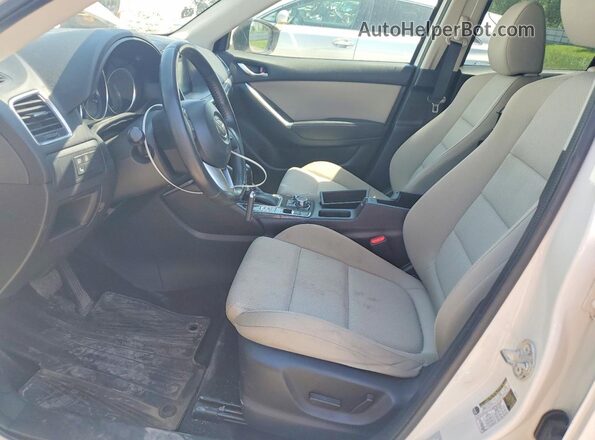 JM3KE4CY2G0728293 2016 MAZDA CX-5 White Front interior view