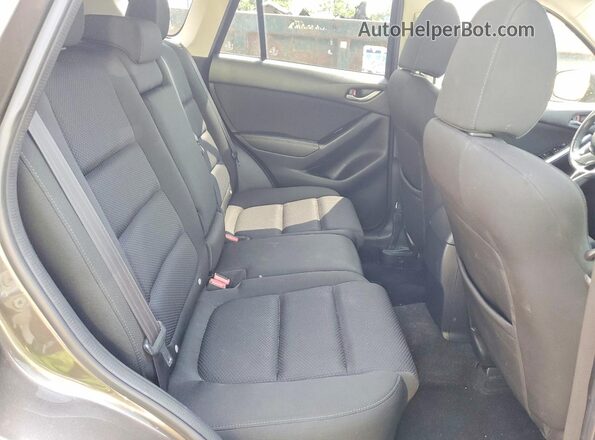 JM3KE4CY3G0824322 2016 MAZDA CX-5 Gray Vista interior trasera