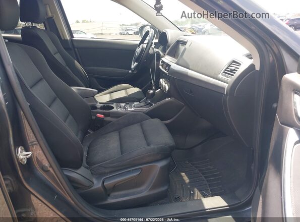 JM3KE4CY7G0871272 2016 MAZDA CX-5 Gray Вид салону спереду