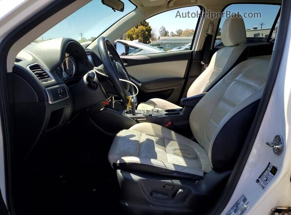 JM3KE4DY0G0839486 2016 MAZDA CX-5 White Widok wnętrza z przodu