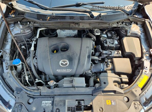 JM3KE4DY3G0907554 2016 MAZDA CX-5 Gray Vista del compartimento del motor