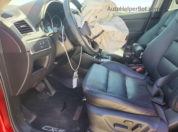 JM3KE4DY6G0794621 2016 MAZDA CX-5 Red Vista interior delantera