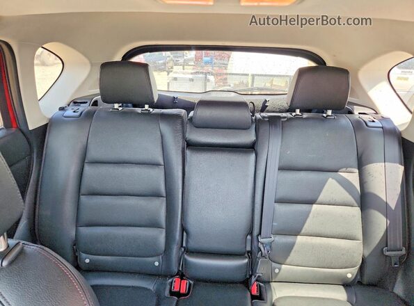 JM3KE4DY8G0723128 2016 MAZDA CX-5 Maroon Widok tylnych siedzeń