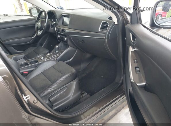 JM3KE4DY8G0823360 2016 MAZDA CX-5 Gray Front interior view
