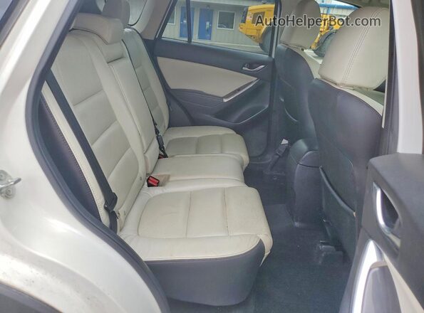 JM3KE4DYXG0644608 2016 MAZDA CX-5 White Вид задніх сидінь