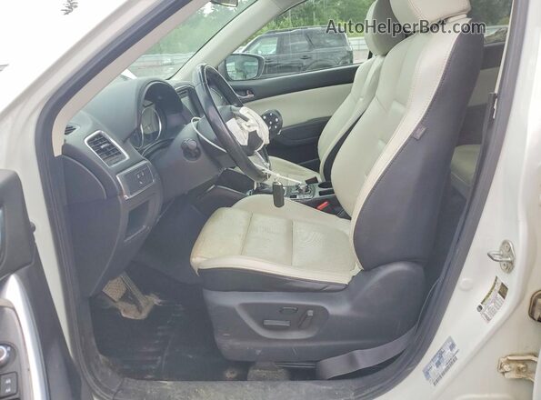 JM3KE4DYXG0644608 2016 MAZDA CX-5 White Вид салону спереду