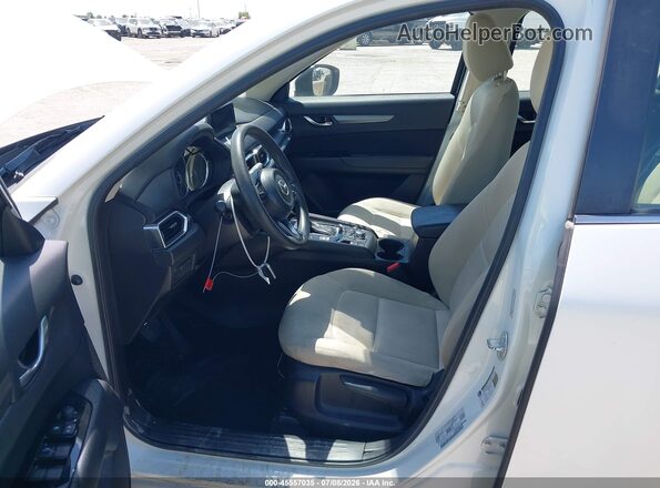 JM3KFABL6H0165400 2017 MAZDA CX-5 White Widok wnętrza z przodu