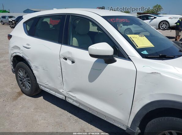 JM3KFABL6H0165400 2017 MAZDA CX-5 White Widok z przodu