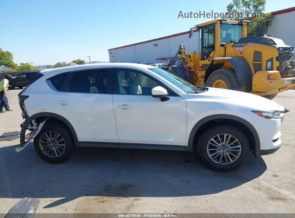 JM3KFACL0H0198164 2017 MAZDA CX-5 White Vista interior trasera