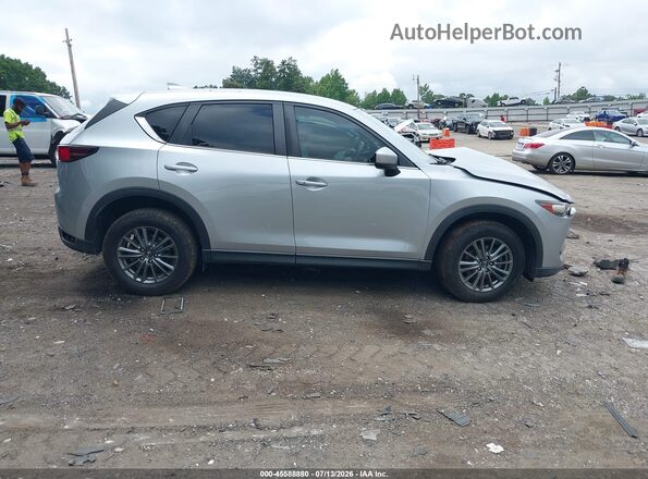 JM3KFACL5H0218683 2017 MAZDA CX-5 Серебряный Вид задней части салона