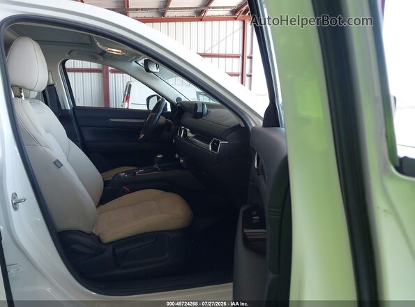 JM3KFACL6H0182874 2017 MAZDA CX-5 White Front interior view
