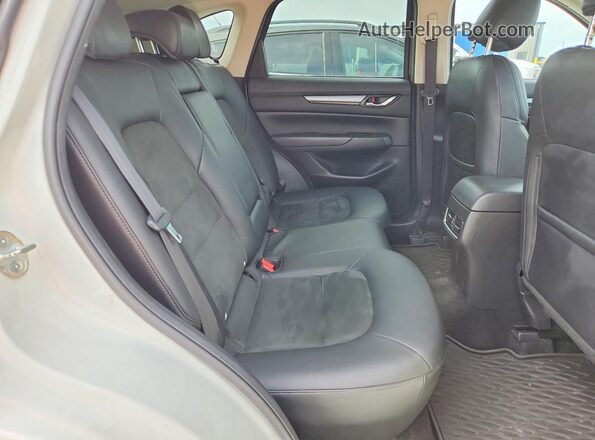JM3KFACL8H0207144 2017 MAZDA CX-5 White Вид задньої частини салону