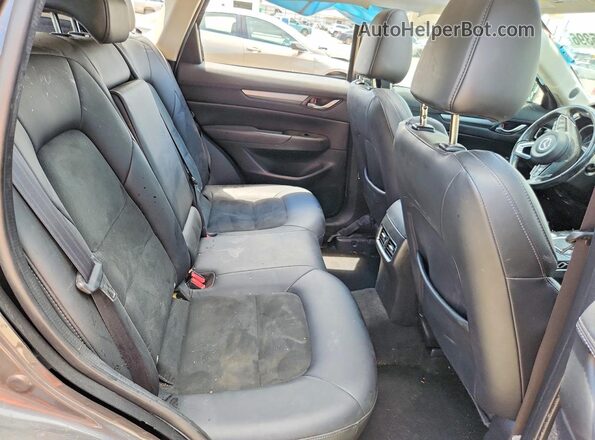 JM3KFACM0L1837767 2020 MAZDA CX-5 Gray Rear interior view