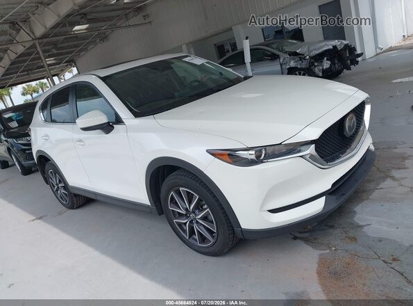 JM3KFACM1J1452120 2018 MAZDA CX-5 Белый Вид задней части салона