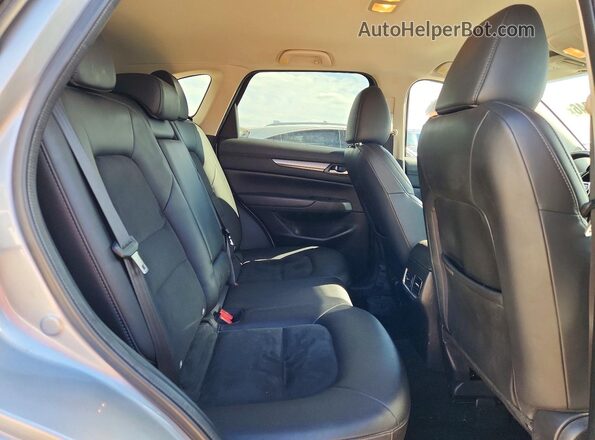 JM3KFACM1K1569486 2019 MAZDA CX-5 Silver Rear interior view