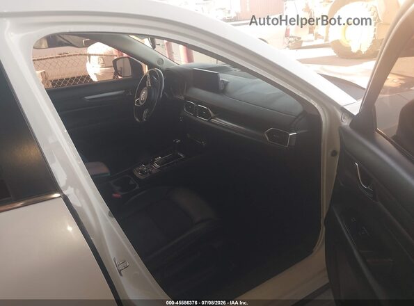 JM3KFACM1M0385156 2021 MAZDA CX-5 White Front interior view
