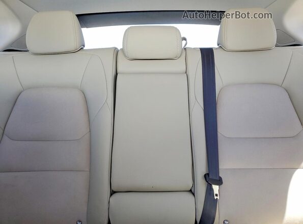 JM3KFACM2J1459481 2018 MAZDA CX-5 White Rear seats view