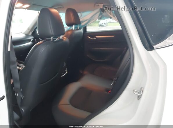 JM3KFACM3J0421697 2018 MAZDA CX-5 White Vista de la etiqueta del VIN