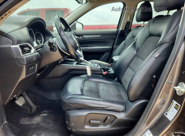 JM3KFACM3J1469730 2018 MAZDA CX-5 Gray წინა სალონის ხედი