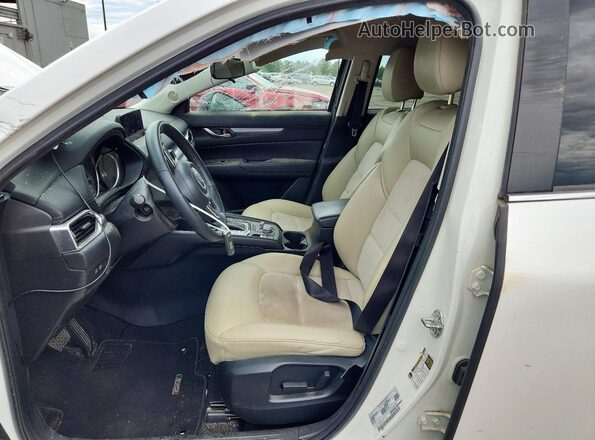 JM3KFACM3K1593188 2019 MAZDA CX-5 White Front interior view