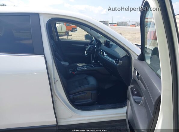 JM3KFACM4M0319796 2021 MAZDA CX-5 White Front interior view