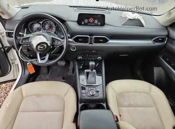 JM3KFACM6K1648071 2019 MAZDA CX-5 White Widok deski rozdzielczej