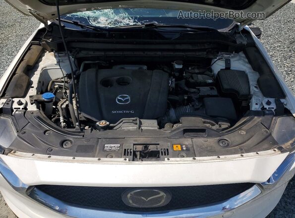 JM3KFACM6L0728509 2020 MAZDA CX-5 White Vista del compartimento del motor