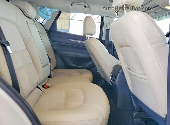 JM3KFACM6L1832864 2020 MAZDA CX-5 White Vista de los asientos traseros