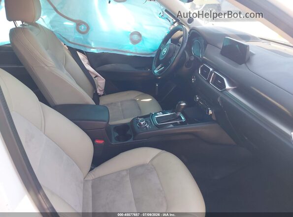 JM3KFACM8J0387546 2018 MAZDA CX-5 White წინა სალონის ხედი