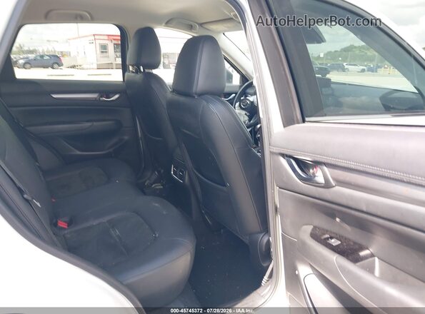 JM3KFACM8M0302791 2021 MAZDA CX-5 White Vista de la etiqueta del VIN