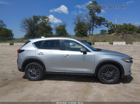 JM3KFACM9L0789174 2020 MAZDA CX-5 Gray Vista interior trasera
